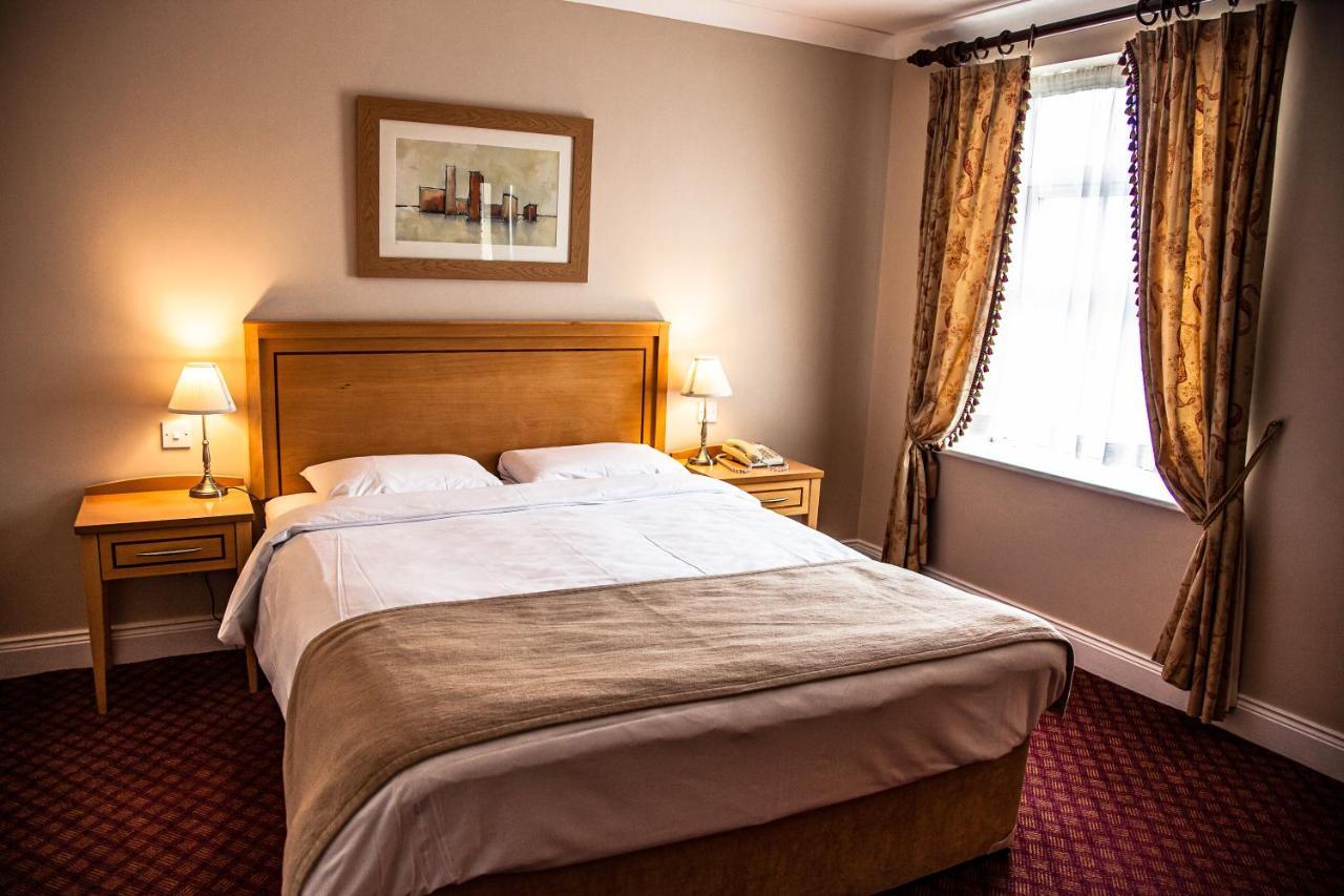 Gullane'S Hotel باليناسلو المظهر الخارجي الصورة